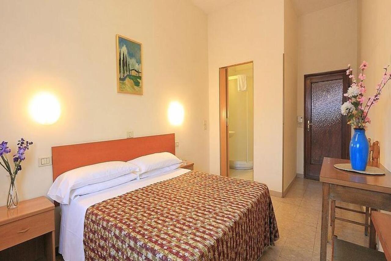 Hotel Ottaviani Florenz Exterior foto